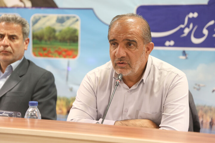 حضور اعضای کمیسیون کشاورزی مجلس در نشست جمع‌بندی بازدید میدانی کمیسیون کشاورزی مجلس از شهرستان‌های کازرون و کوه‌چنار