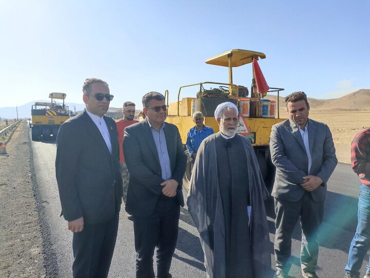 عملیات زیرسازی و آسفالت محور حیاتی کنگاور–تویسرکان آغاز شد/ پایان سال‌ها انتظار برای کاهش تصادفات