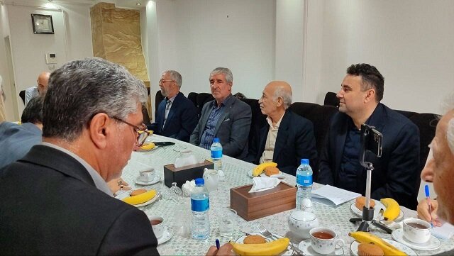 دیدار سنگدوینی با مدیران صندوق و کانونهای بازنشستگی گلستان