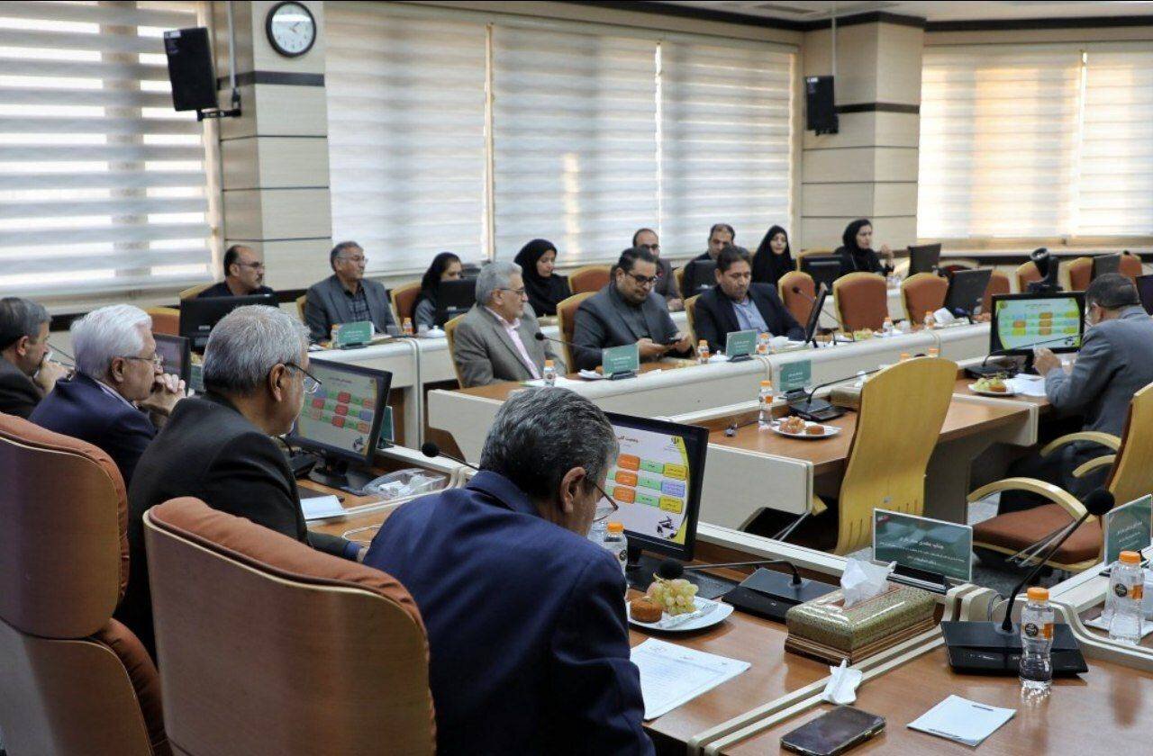 ضرورت تقویت زیرساختها برای خروج از چرخه خامفروشی