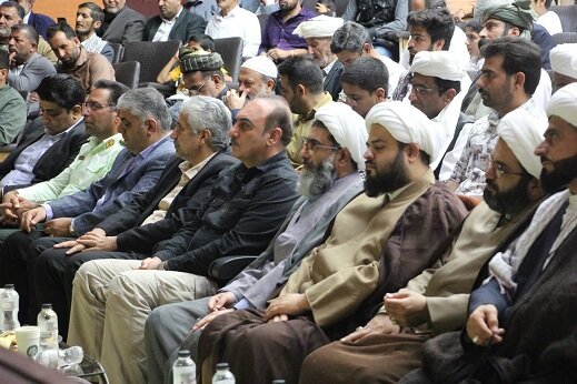 خدمت به مردم،عمل به آرمانهای اهلبیت(ع) است