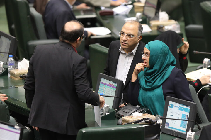 نشست علنی یکشنبه 4 آبان ماه مجلس شورای اسلامی