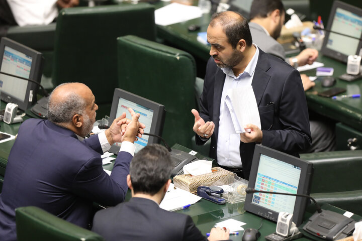 نشست علنی یکشنبه 4 آبان ماه مجلس شورای اسلامی