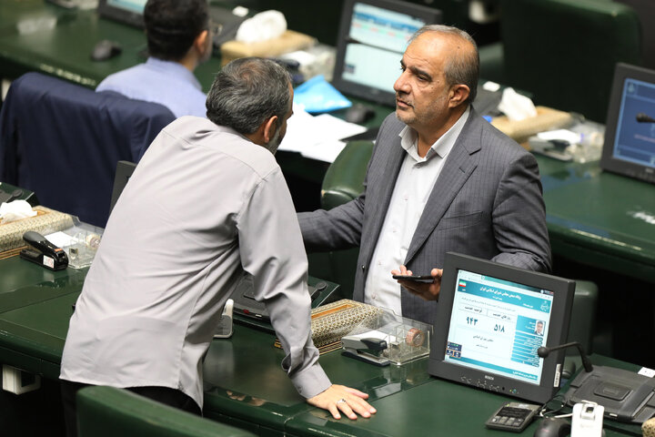 نشست علنی یکشنبه 4 آبان ماه مجلس شورای اسلامی