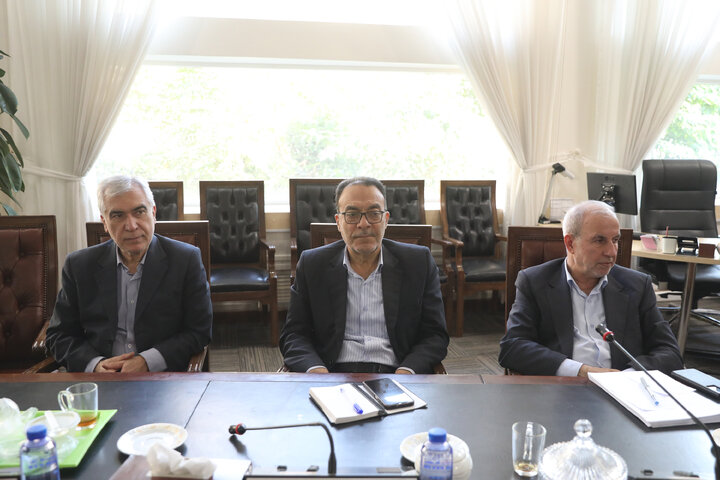 نشست مشترک یکشنبه 4 مهرماه نمایندگان با رئیس بانک مرکزی
