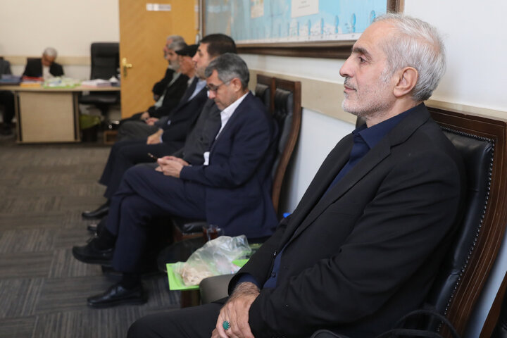 نشست مشترک یکشنبه 4 مهرماه نمایندگان با رئیس بانک مرکزی