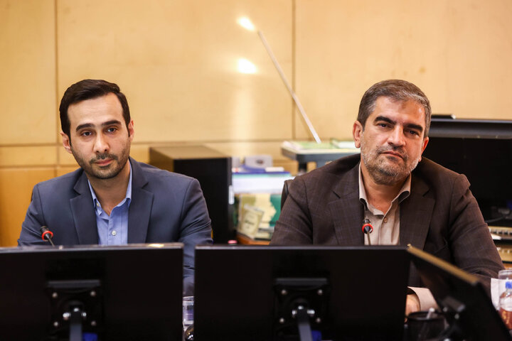 نشست یکشنبه ۴ آبان ماه کمیسیون صنایع و معادن مجلس