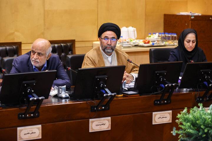 نشست یکشنبه ۴ آبان ماه کمیسیون صنایع و معادن مجلس