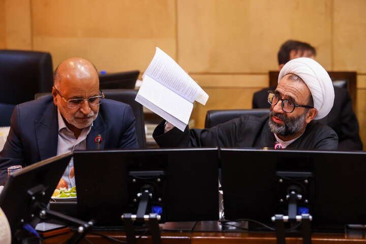 نشست یکشنبه ۴ آبان ماه کمیسیون صنایع و معادن مجلس