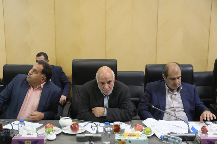 نشست مشترک فراکسیون نظارت بر صنعت آب و برق مجلس با وزیر نیرو