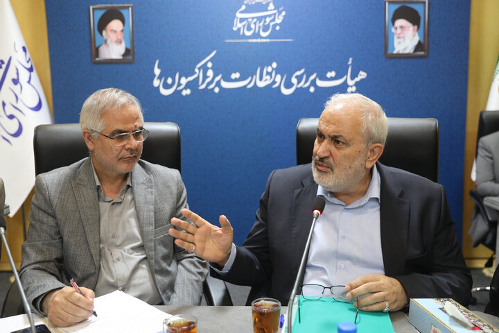 نشست مشترک فراکسیون نظارت بر صنعت آب و برق مجلس با وزیر نیرو