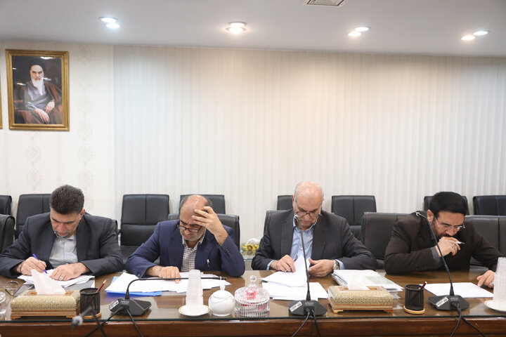 نشست مشترک مجمع نمایندگان اردبیل با وزیر نیرو
