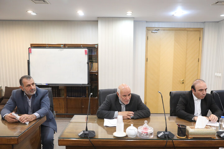 نشست مشترک مجمع نمایندگان اردبیل با وزیر نیرو