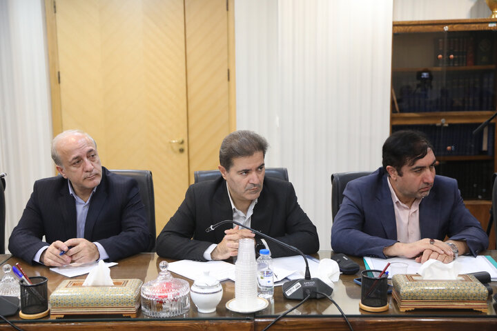 نشست مشترک مجمع نمایندگان اردبیل با وزیر نیرو