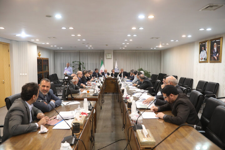 نشست مشترک مجمع نمایندگان اردبیل با وزیر نیرو