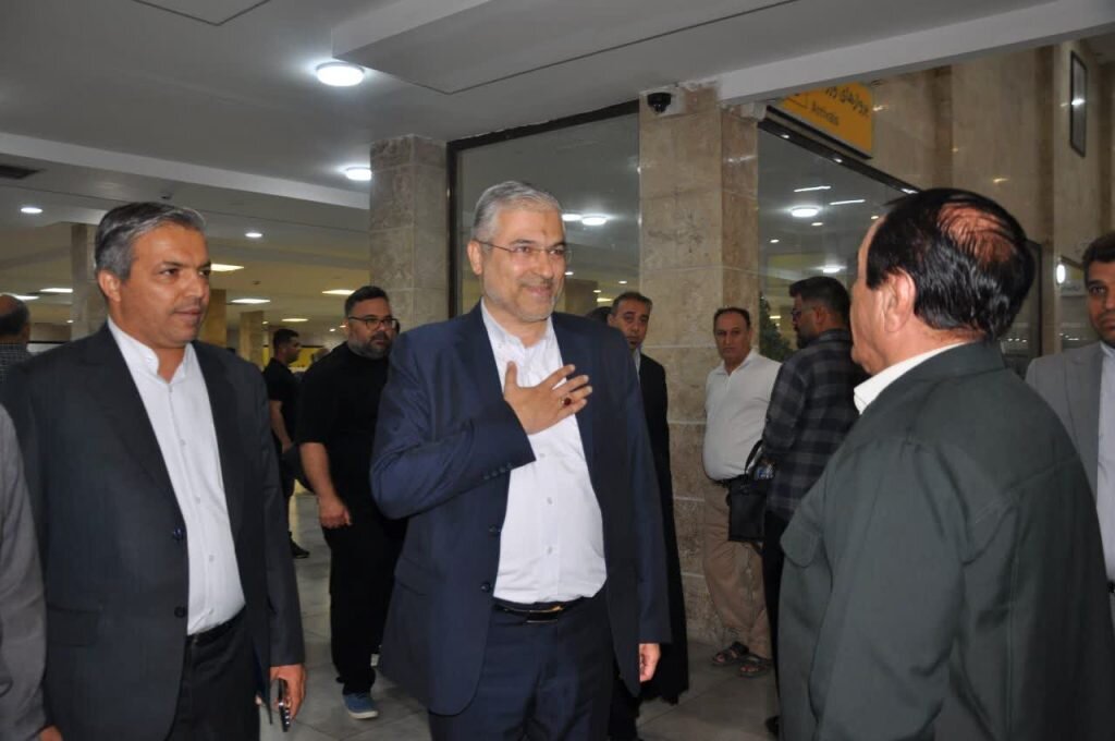 فلسفی با سران اقوام، کشاورزان و عشایر خوزستان دیدار کرد / تأکید بر استفاده از ظرفیتهای بومی برای تحقق کشاورزی پایدار فلسفی با سران اقوام، کشاورزان و عشایر خوزستان دیدار کرد / تأکید بر استفاده از ظرفیتهای بومی برای تحقق کشاورزی پایدار