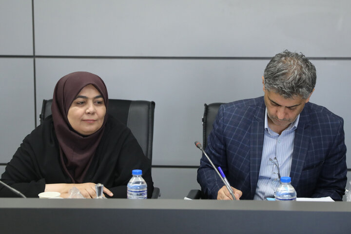 نشست 5 آبان 1404 فراکسیون کشاورزی پویا و امور عشایر با فعالان صنف بازیافت پلاستیک