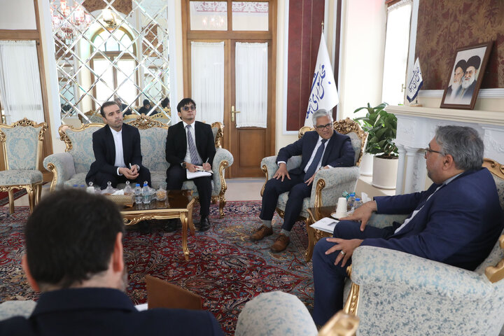 دیدار سفیر جدید اندونزی با دستیار ویژه رئیس مجلس رد امور بین الملل