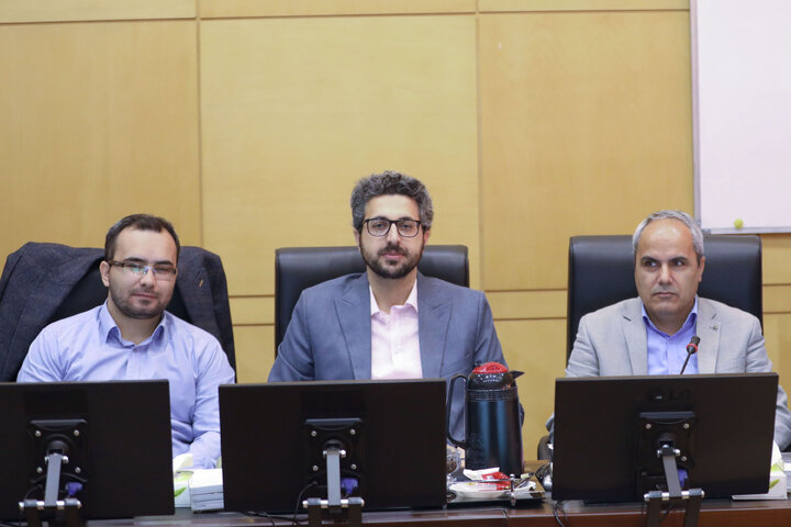 نشست کارگروه ارتباط دانشگاه با جامعه و صنعت کمیسیون کشاورزی با حضور شرکت های دانش بنیان