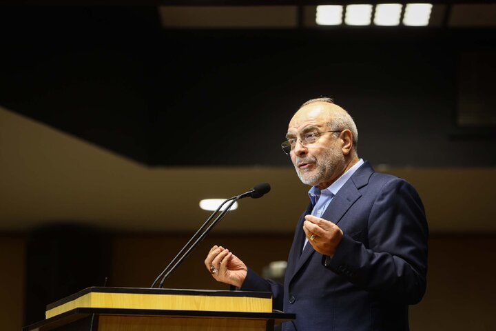 همايش سرمايهگذاري در صنعت نفت، گاز و پتروشيمی با حضور دکتر قالیباف