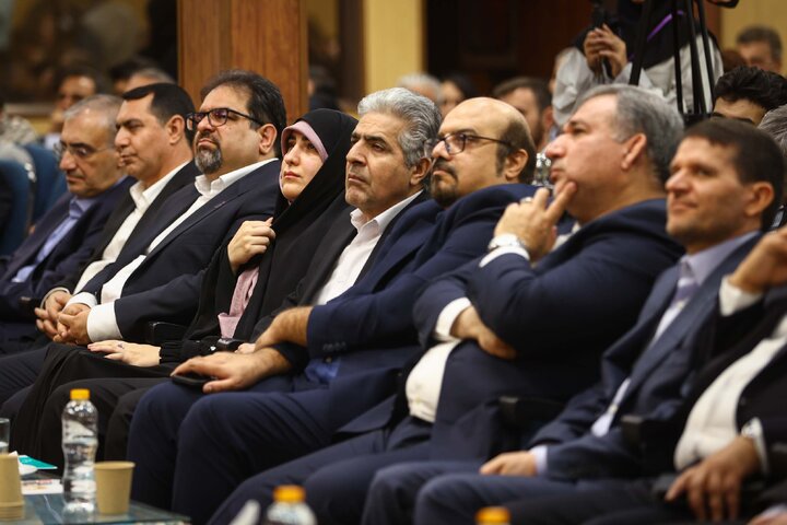 همايش سرمايه‌گذاري در صنعت نفت، گاز و پتروشيمی با حضور دکتر قالیباف
