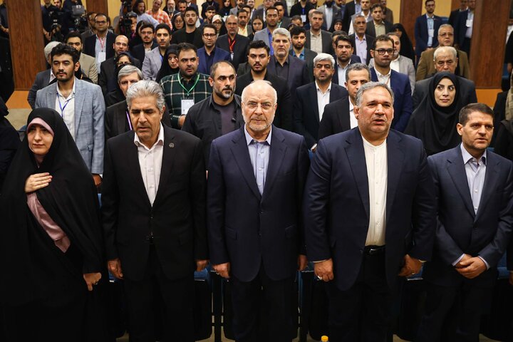 همايش سرمايهگذاري در صنعت نفت، گاز و پتروشيمی با حضور دکتر قالیباف