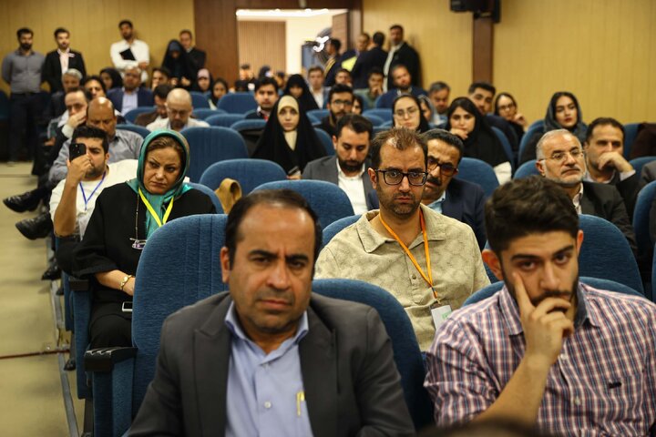 همايش سرمايهگذاري در صنعت نفت، گاز و پتروشيمی با حضور دکتر قالیباف