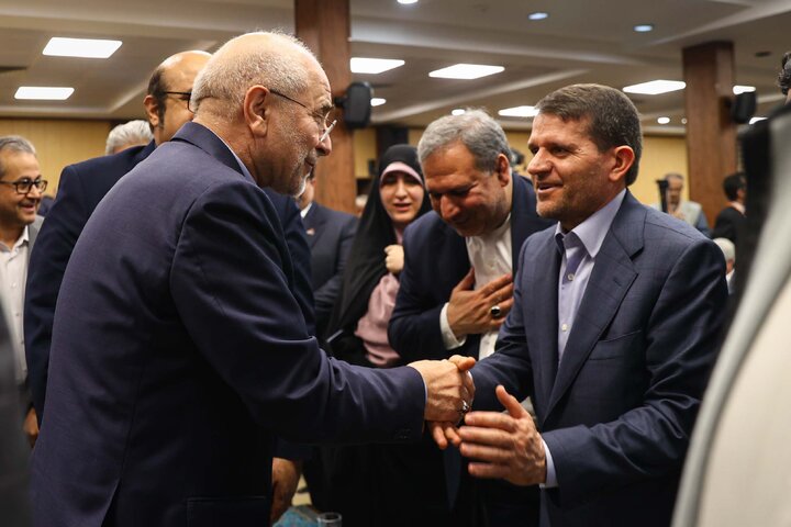 همايش سرمايهگذاري در صنعت نفت، گاز و پتروشيمی با حضور دکتر قالیباف