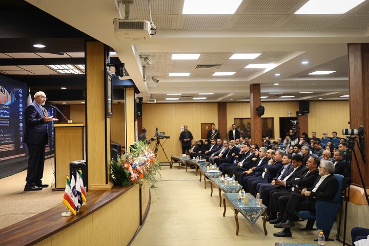 همايش سرمايهگذاري در صنعت نفت، گاز و پتروشيمی با حضور دکتر قالیباف