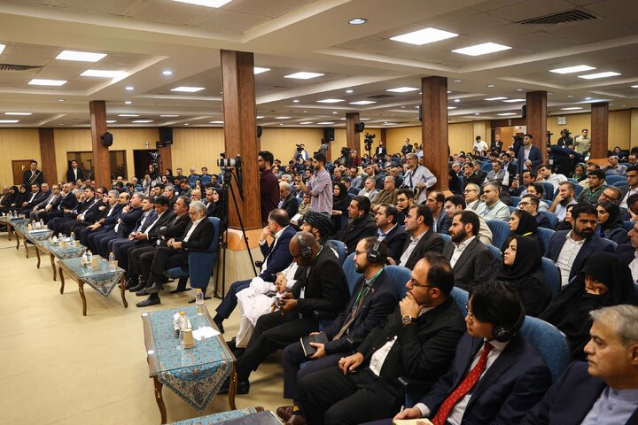 همايش سرمايهگذاري در صنعت نفت، گاز و پتروشيمی با حضور دکتر قالیباف