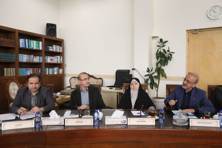 نشست 5 آبان 1404  کمیسیون اصل 90 با مسولان شرکت پالایش و پژوهش