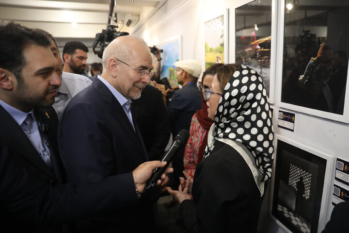 بازدید دکتر قالیباف از نمایشگاه همام