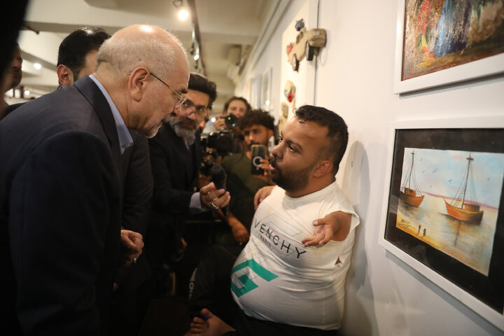 بازدید دکتر قالیباف از نمایشگاه همام