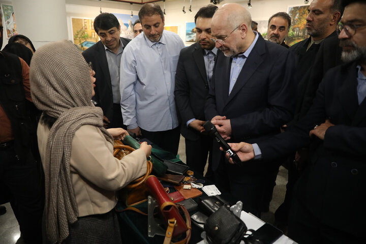 بازدید دکتر قالیباف از نمایشگاه همام