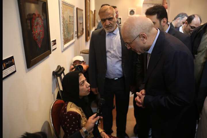 بازدید دکتر قالیباف از نمایشگاه همام