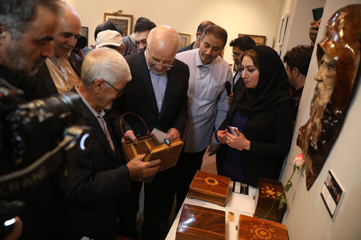 بازدید دکتر قالیباف از نمایشگاه همام
