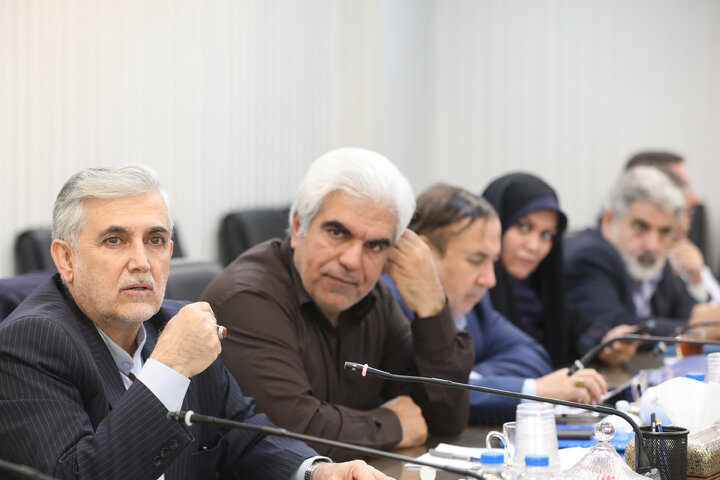 نشست نمایندگان شمال غرب با کشور با وزیر اقتصادو دارایی