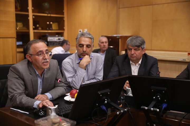 نشست 6 آبان 1404 کمیسیون صنایع و معادن با حضور وزیر نفت