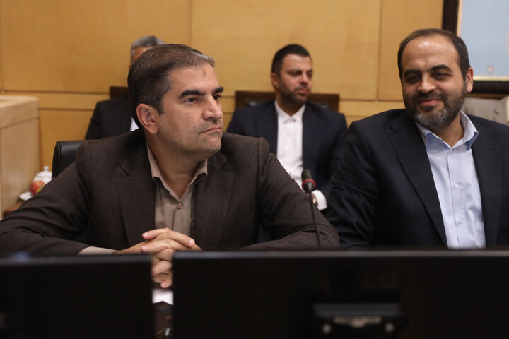 نشست 6 آبان 1404 کمیسیون صنایع و معادن با حضور وزیر نفت