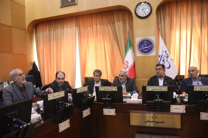 نشست 6 آبان 1404 کمیسیون اجتماعی با حضور وزیر کار