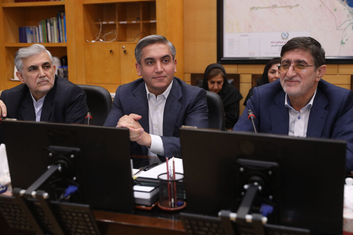 نشست 6 آبان 1404 کمیسیون اجتماعی با حضور وزیر کار