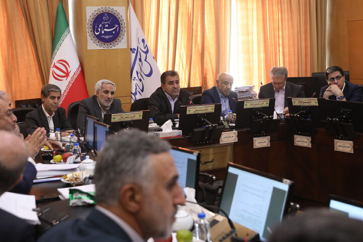 نشست 6 آبان 1404 کمیسیون اجتماعی با حضور وزیر کار