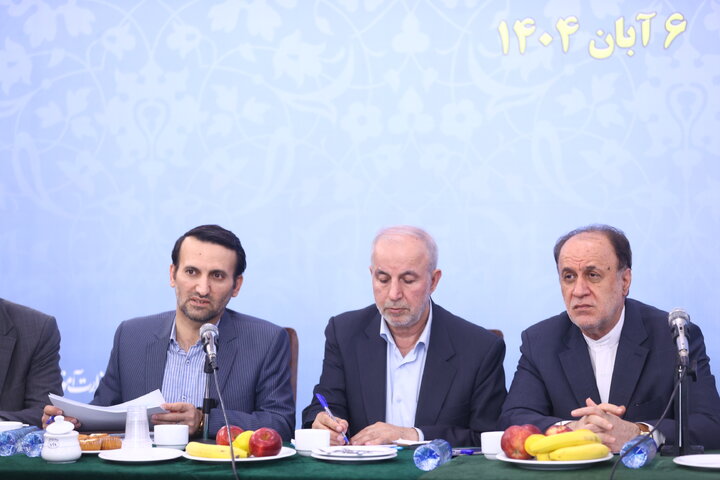 نشست اعضای فراکسیون فرهنگیان با مسئولین وزارت آموزش و پرورش