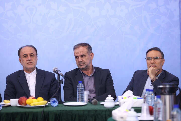 نشست اعضای فراکسیون فرهنگیان با مسئولین وزارت آموزش و پرورش