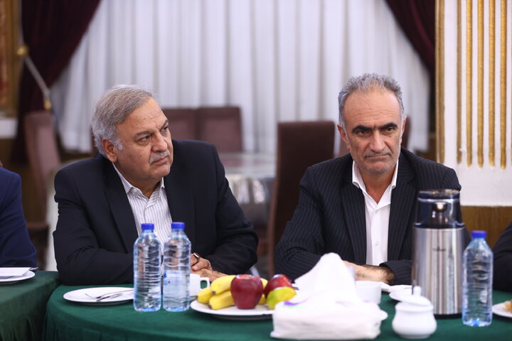 نشست اعضای فراکسیون فرهنگیان با مسئولین وزارت آموزش و پرورش