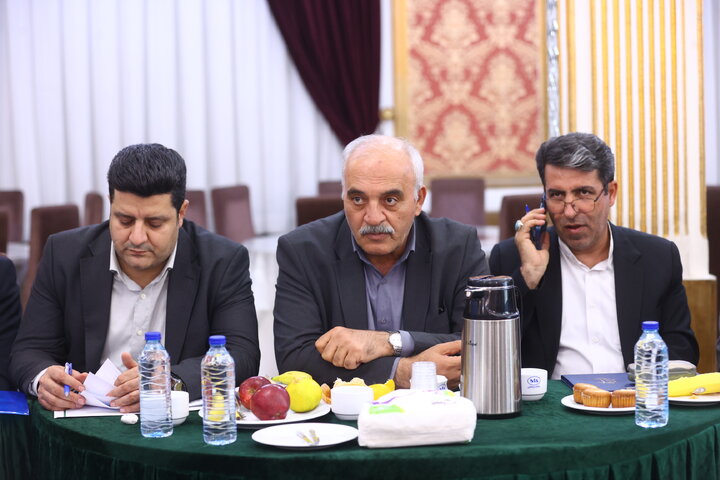 نشست اعضای فراکسیون فرهنگیان با مسئولین وزارت آموزش و پرورش