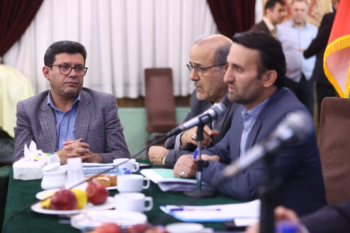 نشست اعضای فراکسیون فرهنگیان با مسئولین وزارت آموزش و پرورش