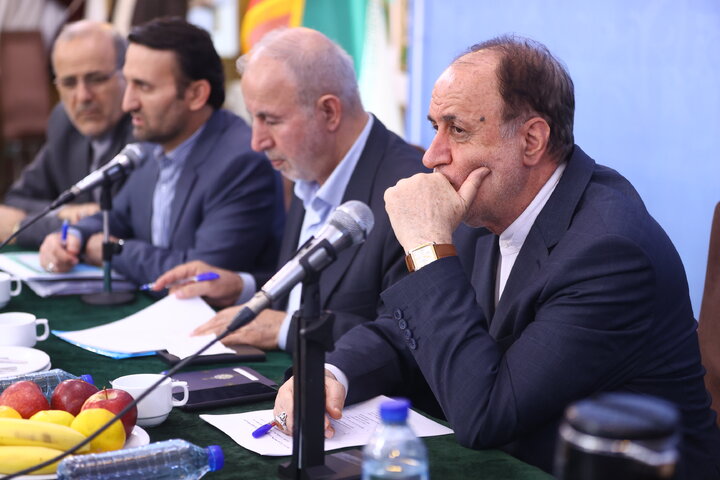 نشست اعضای فراکسیون فرهنگیان با مسئولین وزارت آموزش و پرورش