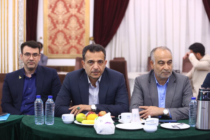 نشست اعضای فراکسیون فرهنگیان با مسئولین وزارت آموزش و پرورش