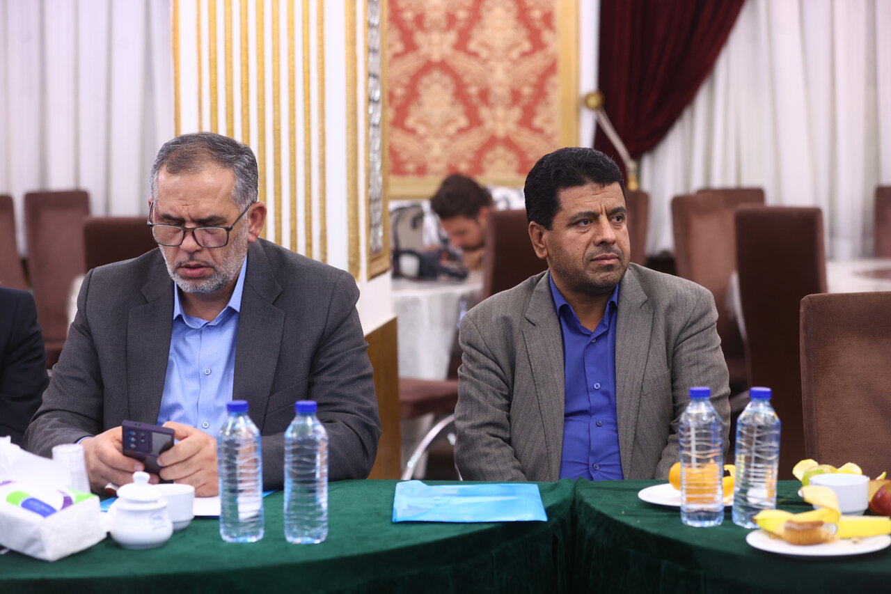 حاجیبابایی: ورود صندوق ذخیره فرهنگیان به بورس، گامی بزرگ برای شفافیت مالی/ کاظمی: صندوق فرهنگیان  از بنگاهداری خارج و به سمت سهامداری پیش میرود